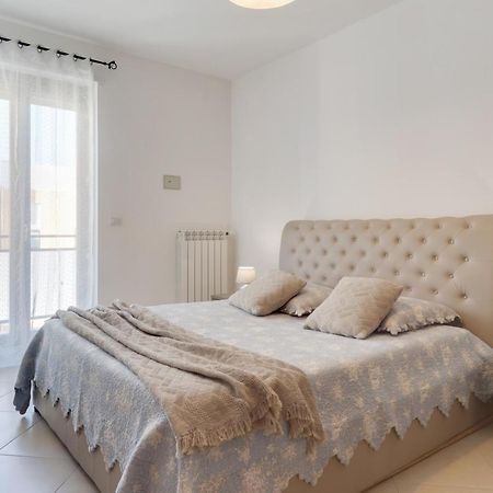 Appartamento Adriana Lecce Bagian luar foto